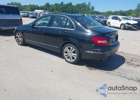 2013 Mercedes-Benz C 300 Luxury 4Matic/Sport 4Matic from USA, damaged, VIN WDDGF8ABXDR247478